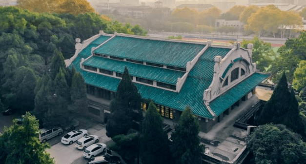 武汉大学的校园建筑