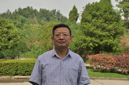 作者胡传淮近照