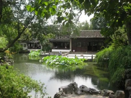 涵碧山房