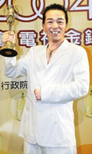 张晨光获金钟奖戏剧类男主角奖