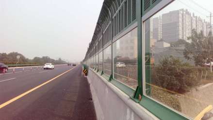 高速公路降噪屏障
