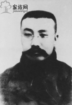 中国共产党创始人李大钊