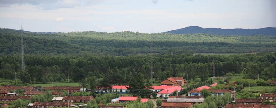 海音山东方红林场境内