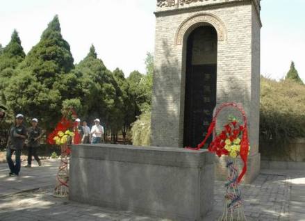 李仪祉墓