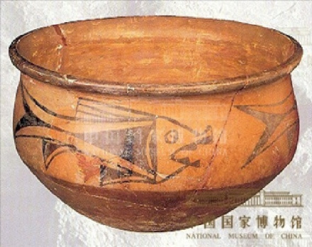鱼纹彩陶盆