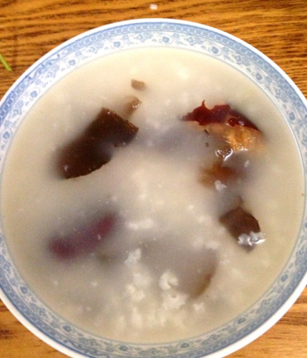 木耳大枣粥