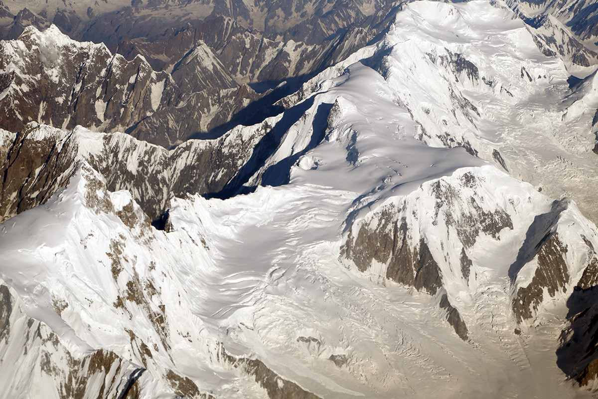 帕米尔高原冰川广布 