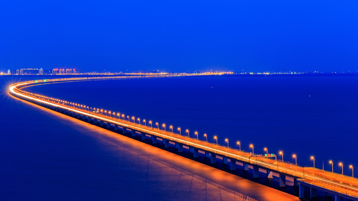 杭州湾跨海大桥夜景