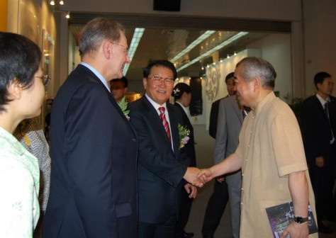 罗格，李长春，范曾