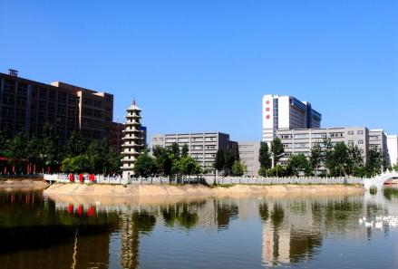 西安医学高等专科学校校园风光