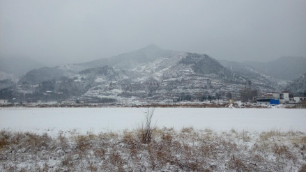 商山雪霁
