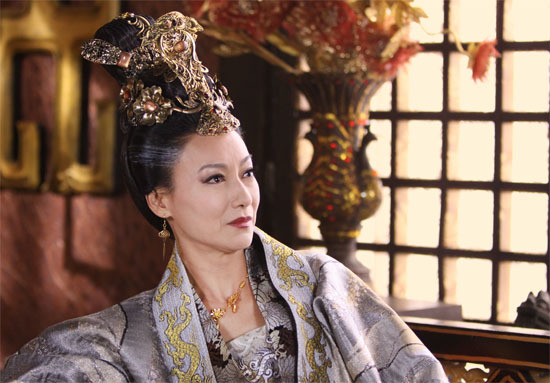 《唐宫燕》中饰演武则天