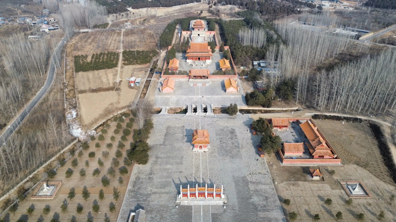 清崇陵布局全景（正向）