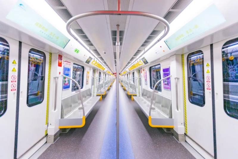 成都地铁9号线列车内饰