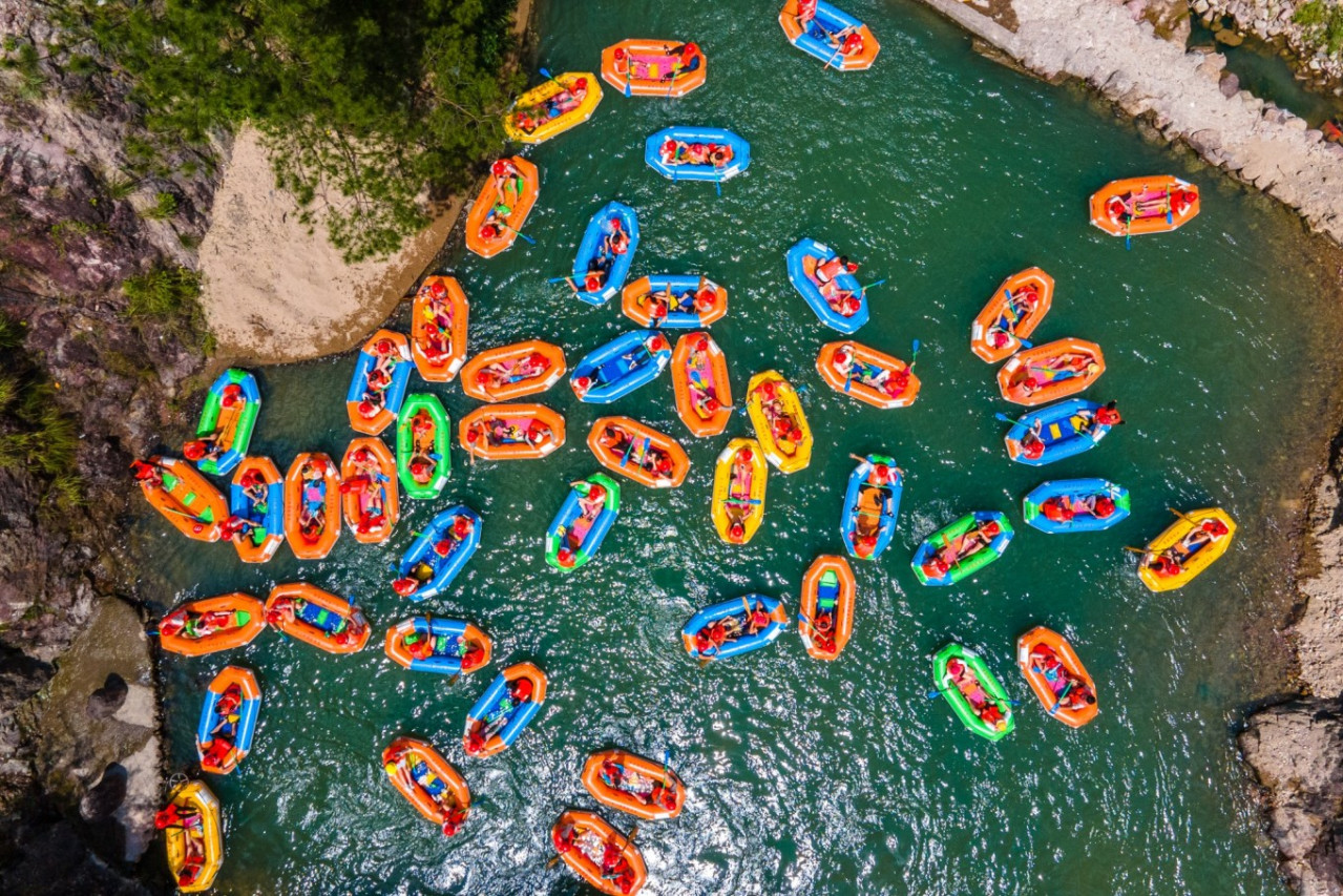 绿野漂流旅游景区