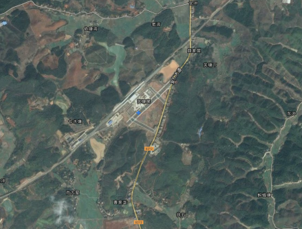 安仁火车站4面环山，易守难攻