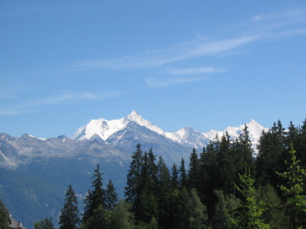 远眺阿尔卑斯山