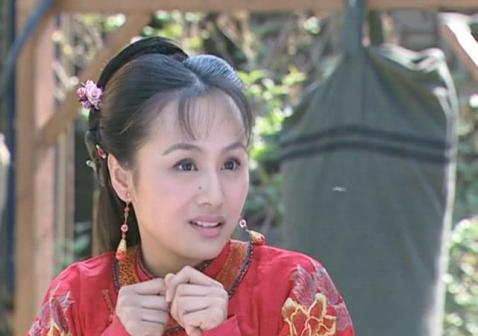 《铁将军阿贵》曹颖饰红绸