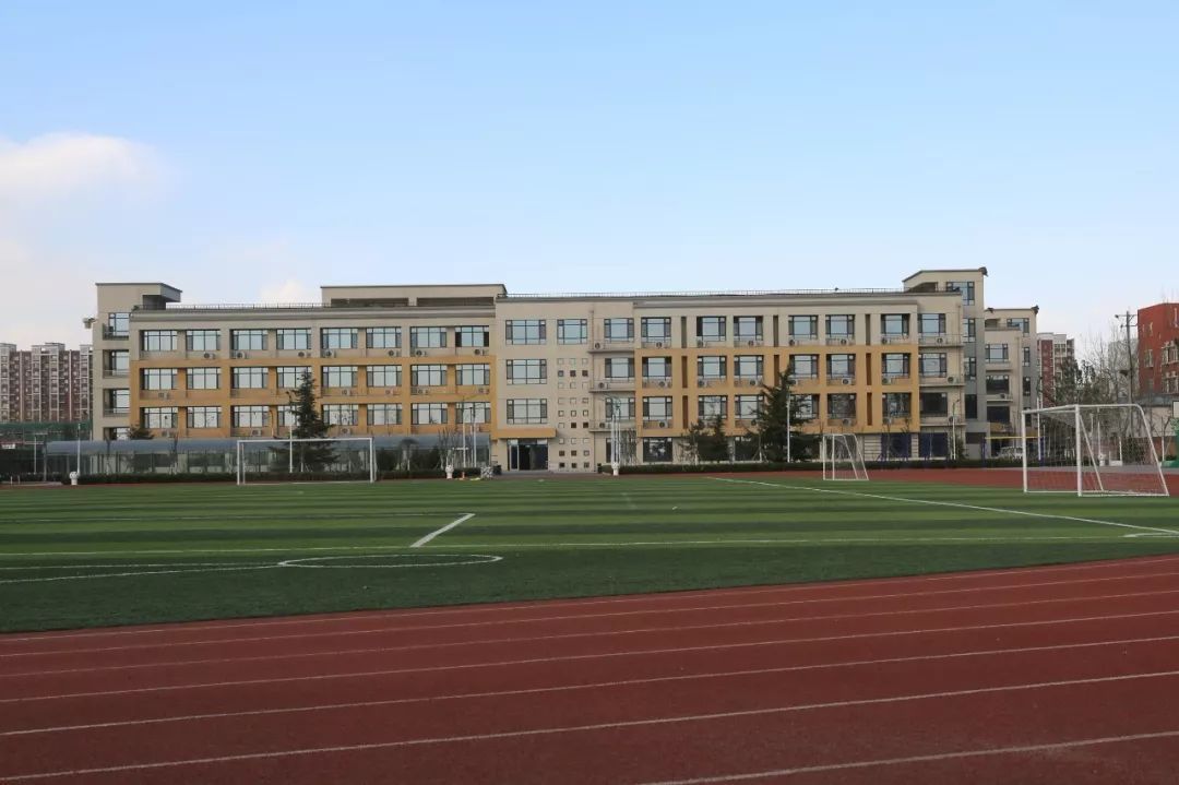 瀛海镇第一中心小学