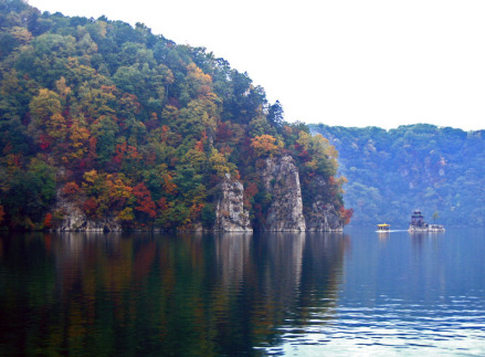 三角龙湾