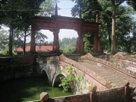 泮池