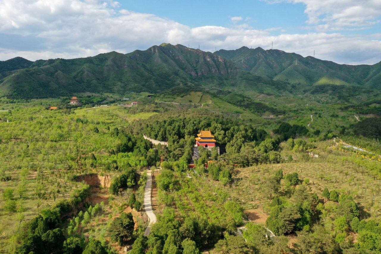 明庆陵航拍全景图