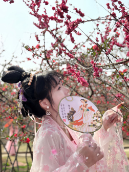 2023年二魅儿游玩新洲花朝节