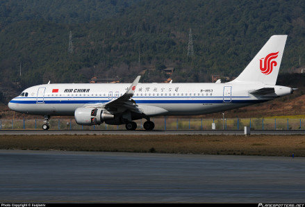 国航A320-200客机