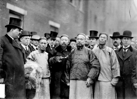 戴鸿慈、端方在美国考察宪政  1906，芝加哥