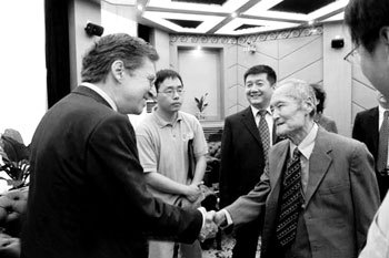 高鸿业先生