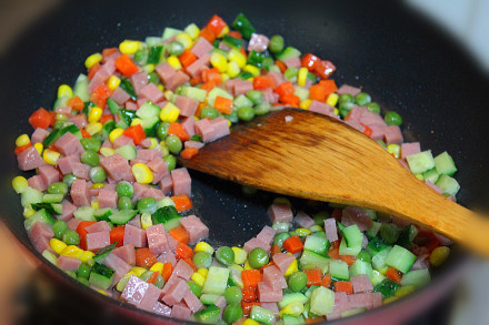 扬州炒饭制作步骤
