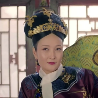 《丁宝桢》中的慈禧（马睿饰）