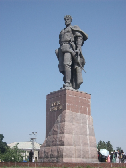 帖木尔雕像（乌兹别克斯坦沙赫里萨布兹市）