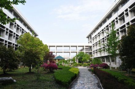 扬州工业职业技术学院
