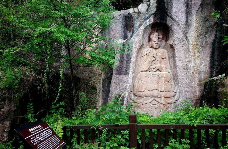 11号阿弥陀如来坐像