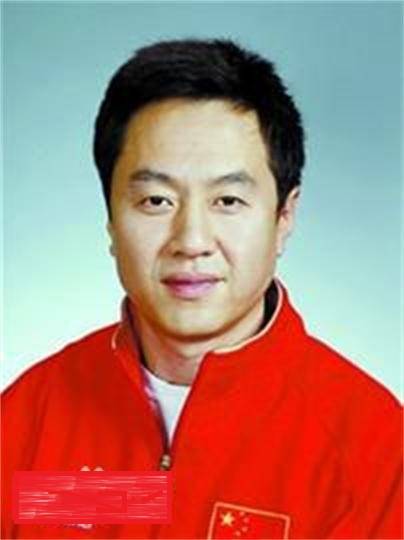 施之皓