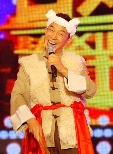 石占明演出照