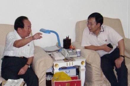 田纪云副委员长与主创人陈恩田