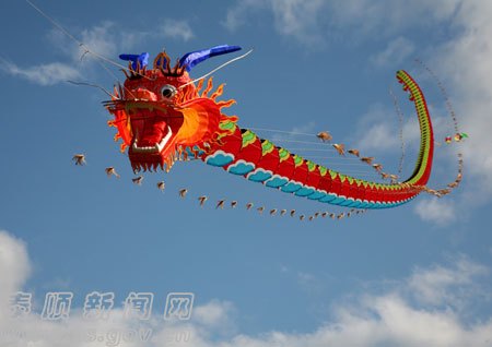 飞上蓝天的风筝