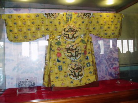 天子服十二章实物