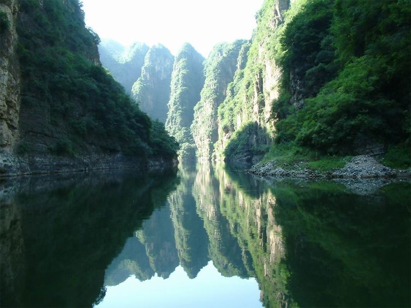 幽美的山涧