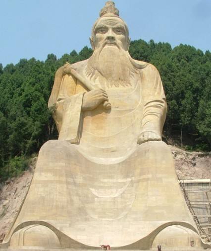 高峰山老子像 