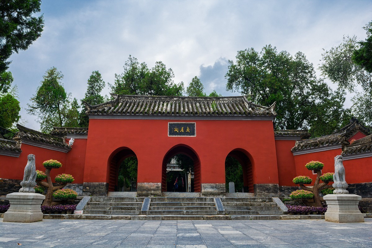 南阳武侯祠