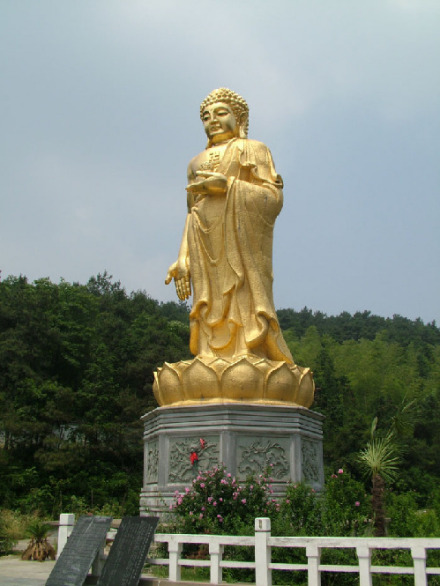 游子山国家森林公园内华东第一大佛