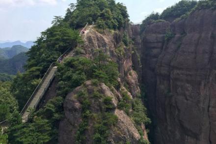 问天台 