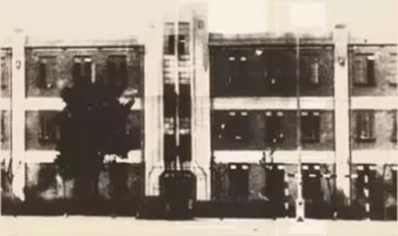 上海机械学校校门