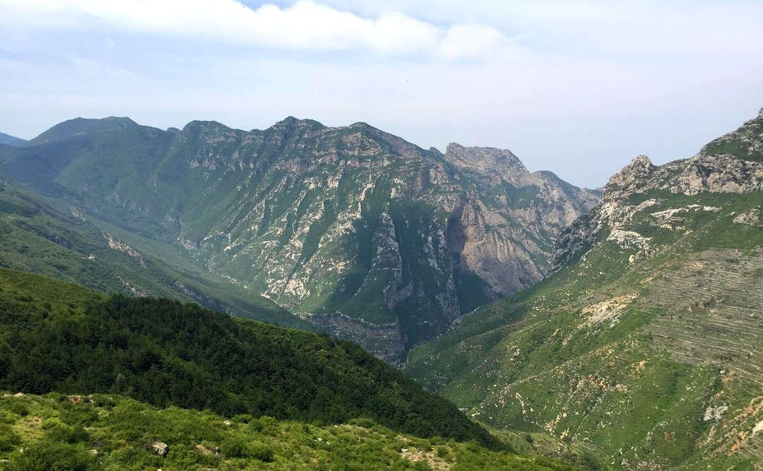 七岩山