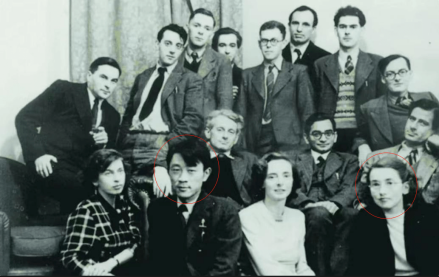 黄昆在布里斯托大学实验室，前排右一是他后来的夫人，李爱扶女士