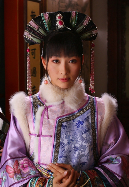 安陵容的贵人装扮