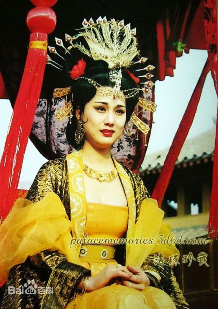 李建群饰演的武惠妃